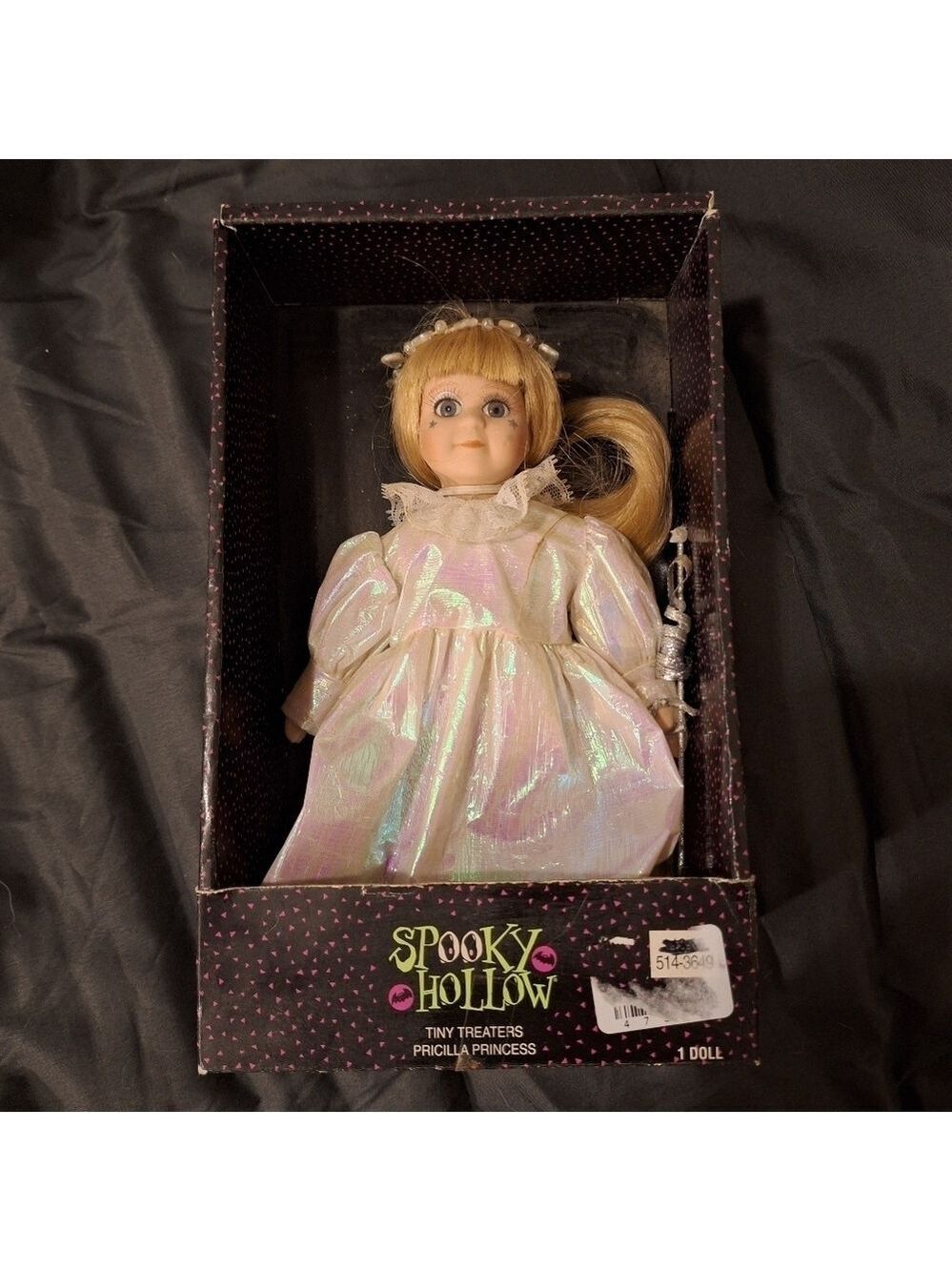Jo Anns Fabric Priscilla Princess Porcelain Doll Halloween
